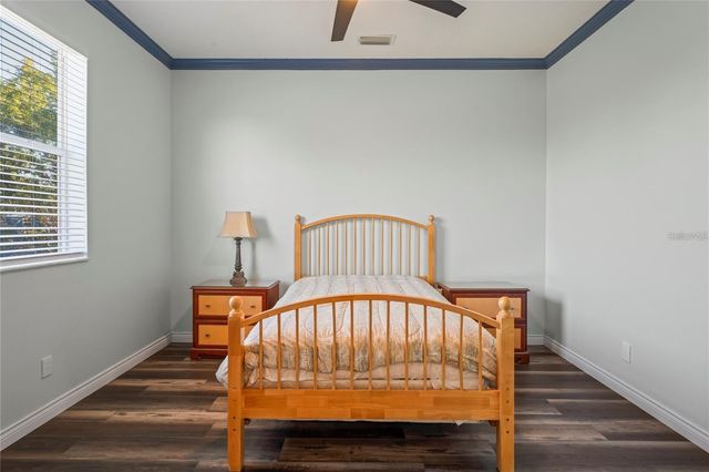 6131 CENTRAL AVENUE, New Port Richey, FL 34653