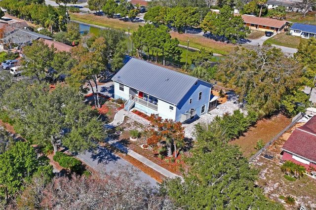 6131 CENTRAL AVENUE, New Port Richey, FL 34653