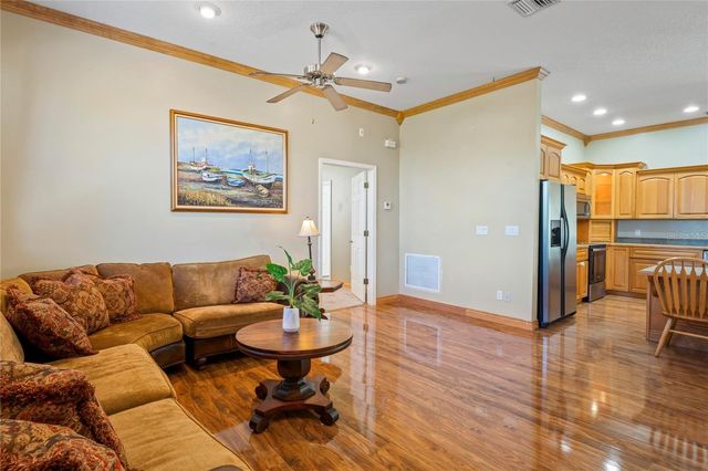 6131 CENTRAL AVENUE, New Port Richey, FL 34653