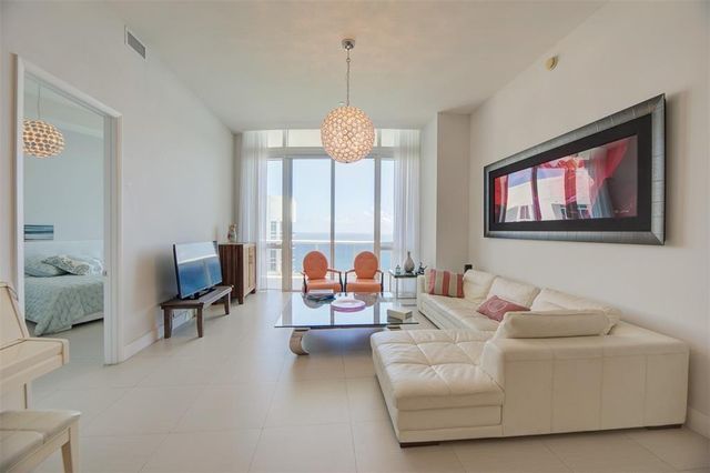 15901 Collins Ave Ph4303, Sunny Isles Beach, FL 33160