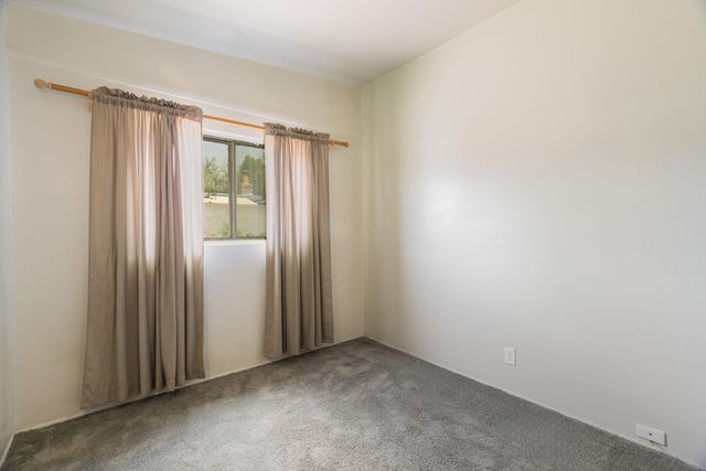 10528 Princess Jeanne Avenue NE, Albuquerque, NM 87112