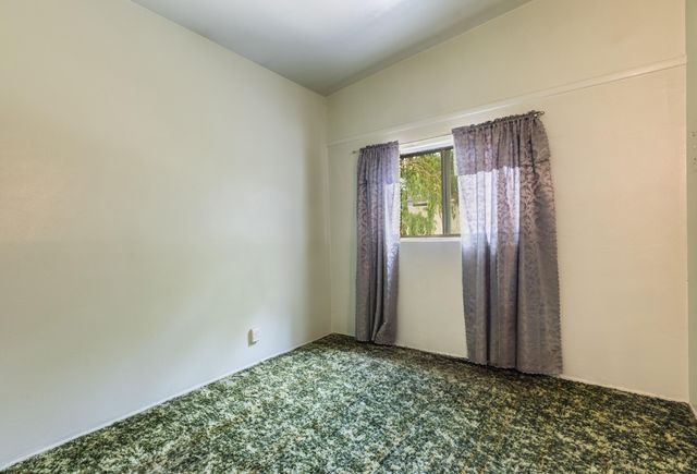 10528 Princess Jeanne Avenue NE, Albuquerque, NM 87112