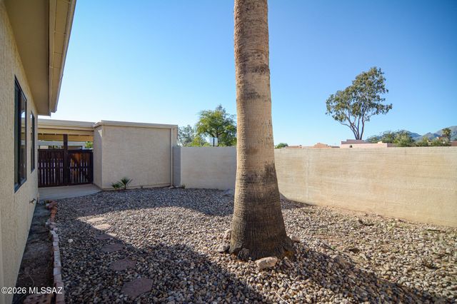 3266 N Little Creek Place, Tucson, AZ 85712