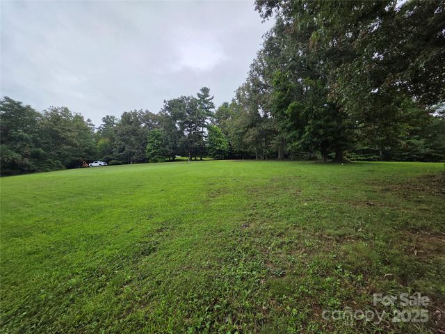 388 Settlers Trail 32, Mars Hill, NC 28754