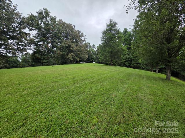 388 Settlers Trail 32, Mars Hill, NC 28754