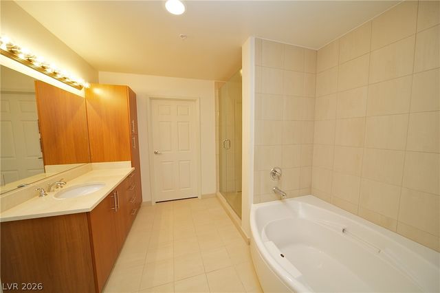 200 West SAHARA Avenue 3201, Las Vegas, NV 89102