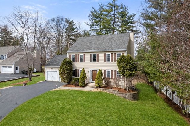74 Kennedy Cir, Northbridge, MA 01534