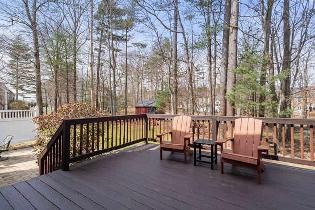 74 Kennedy Cir, Northbridge, MA 01534