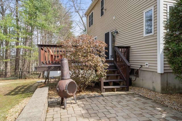 74 Kennedy Cir, Northbridge, MA 01534