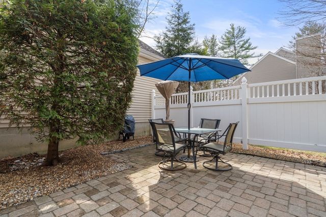 74 Kennedy Cir, Northbridge, MA 01534