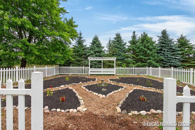 6297 Fitzner Road, Greenville, MI 48838