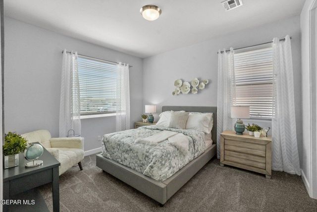 721 Paseo Clasico Street, Horizon City, TX 79928
