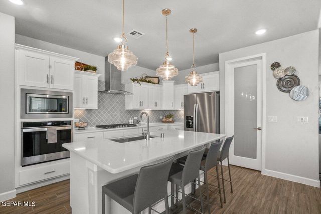 721 Paseo Clasico Street, Horizon City, TX 79928