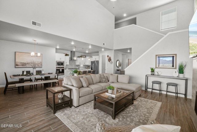 721 Paseo Clasico Street, Horizon City, TX 79928