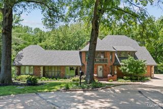 13596 Kings Glen Drive, St Louis, MO 63131
