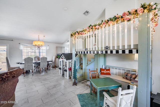 902 E RENEE Drive, Phoenix, AZ 85024