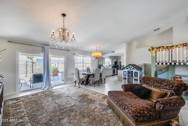 902 E RENEE Drive, Phoenix, AZ 85024