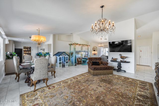 902 E RENEE Drive, Phoenix, AZ 85024