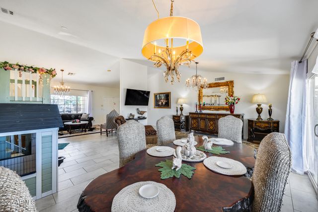 902 E RENEE Drive, Phoenix, AZ 85024