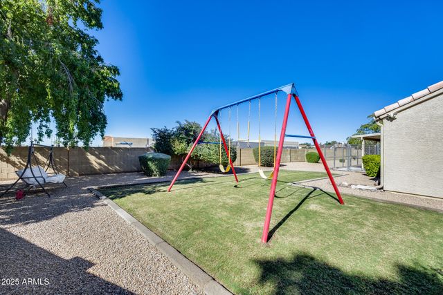 902 E RENEE Drive, Phoenix, AZ 85024