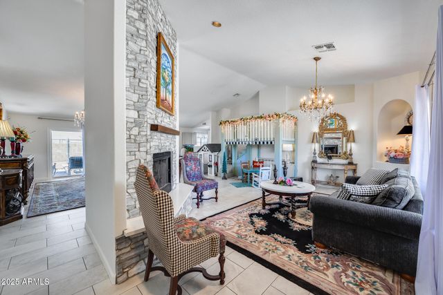 902 E RENEE Drive, Phoenix, AZ 85024