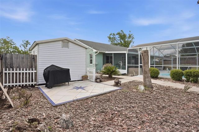 6445 BAY SHORE DRIVE, St Cloud, FL 34771