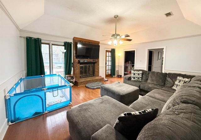 1377 HARDWOOD TRL, Memphis, TN 38016