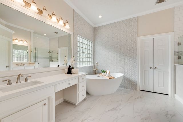 307 Skyline Drive, Trophy Club, TX 76262