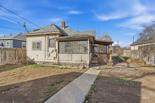 308 16th Ave S, Nampa, ID 83651