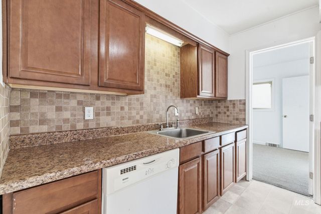 308 16th Ave S, Nampa, ID 83651