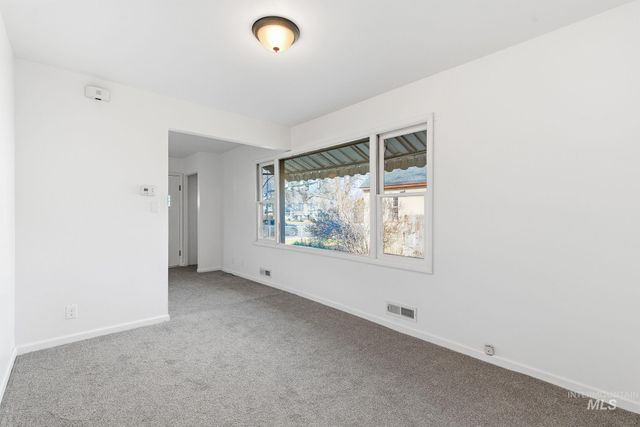 308 16th Ave S, Nampa, ID 83651