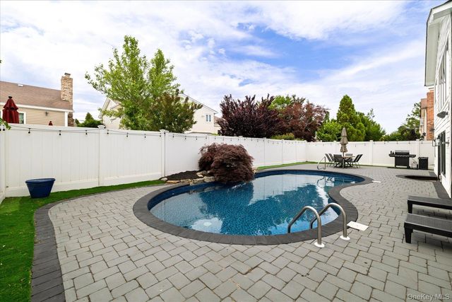 2647 Frances Street, Bellmore, NY 11710