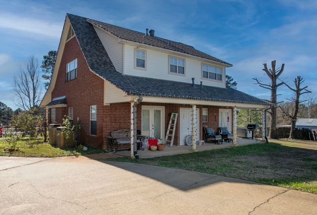 997 Sycamore Street, Overton, TX 75684