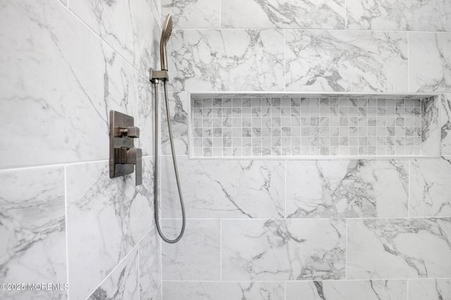 30 Zeeland Drive, Toms River, NJ 08757