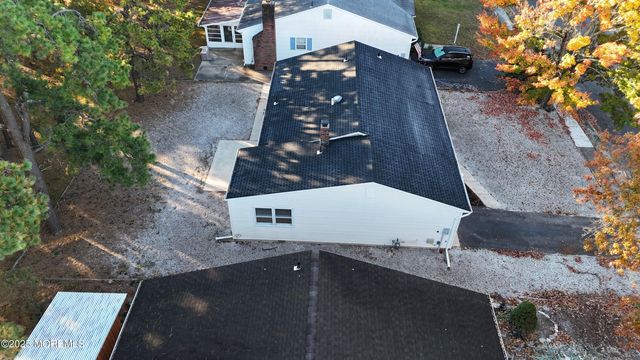 30 Zeeland Drive, Toms River, NJ 08757