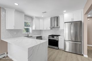 30 Zeeland Drive, Toms River, NJ 08757