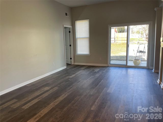 183 Kristens Court Drive, Mooresville, NC 28115