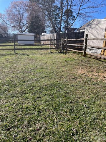 183 Kristens Court Drive, Mooresville, NC 28115