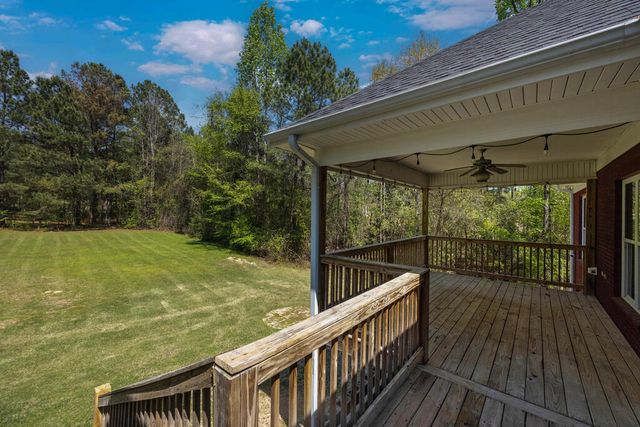 337 Walker Dairy Road, Smiths Station, AL 36877