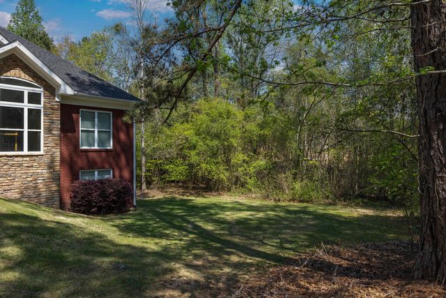 337 Walker Dairy Road, Smiths Station, AL 36877
