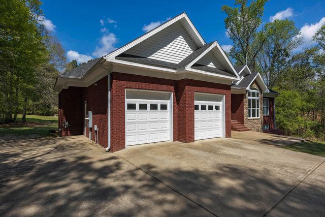 337 Walker Dairy Road, Smiths Station, AL 36877