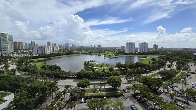 3731 N Country Club Dr 1124, Aventura, FL 33180