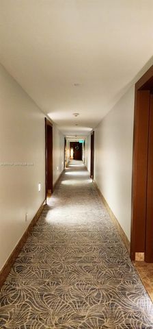 6801 Collins Avenue LPH05, Miami Beach, FL 33141