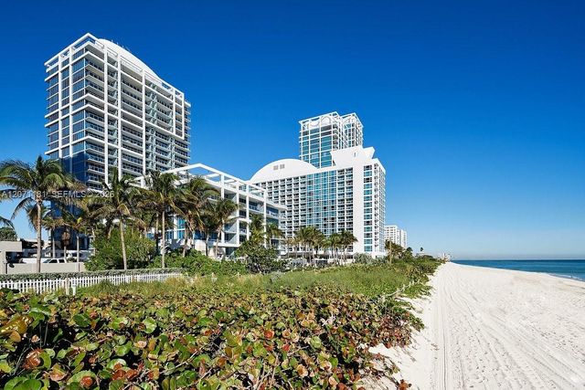 6801 Collins Avenue LPH05, Miami Beach, FL 33141