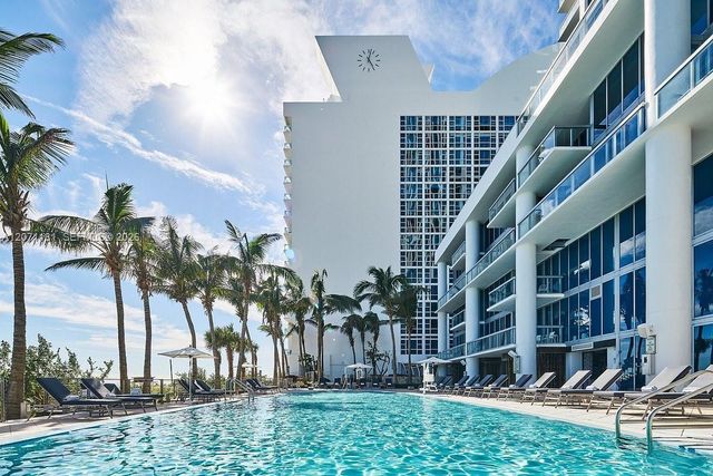 6801 Collins Avenue LPH05, Miami Beach, FL 33141