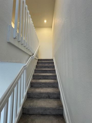 635 SE 13th St Cir ., Homestead, FL 33034