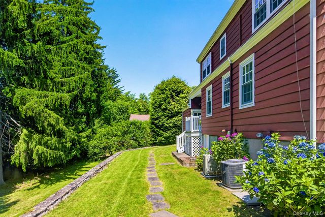 17 Pleasant View Avenue, Beacon, NY 12508