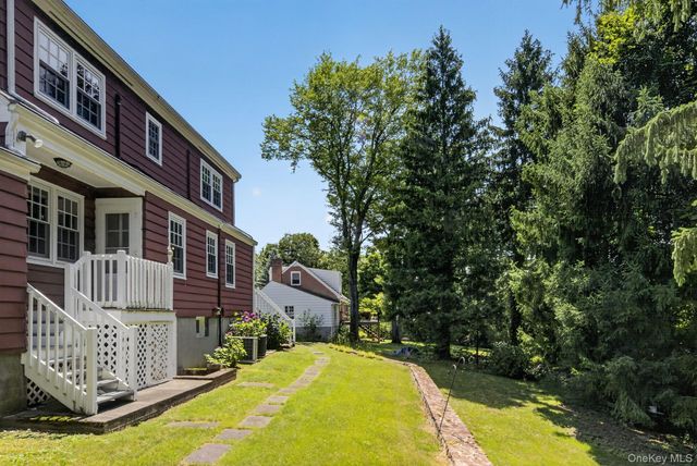 17 Pleasant View Avenue, Beacon, NY 12508