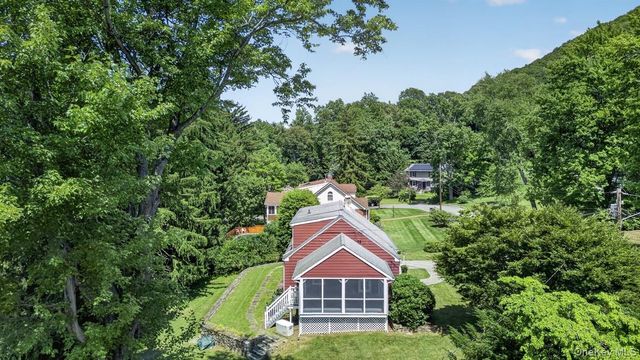 17 Pleasant View Avenue, Beacon, NY 12508