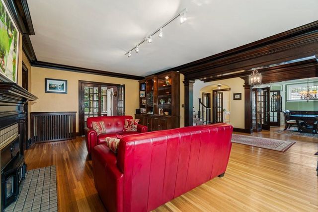 707 W Columbia Street, Chippewa Falls, WI 54729